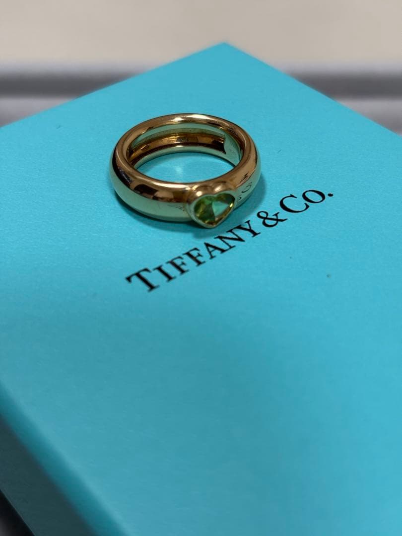 Tiffany & Co. フレンドジップ　ペリドットリング