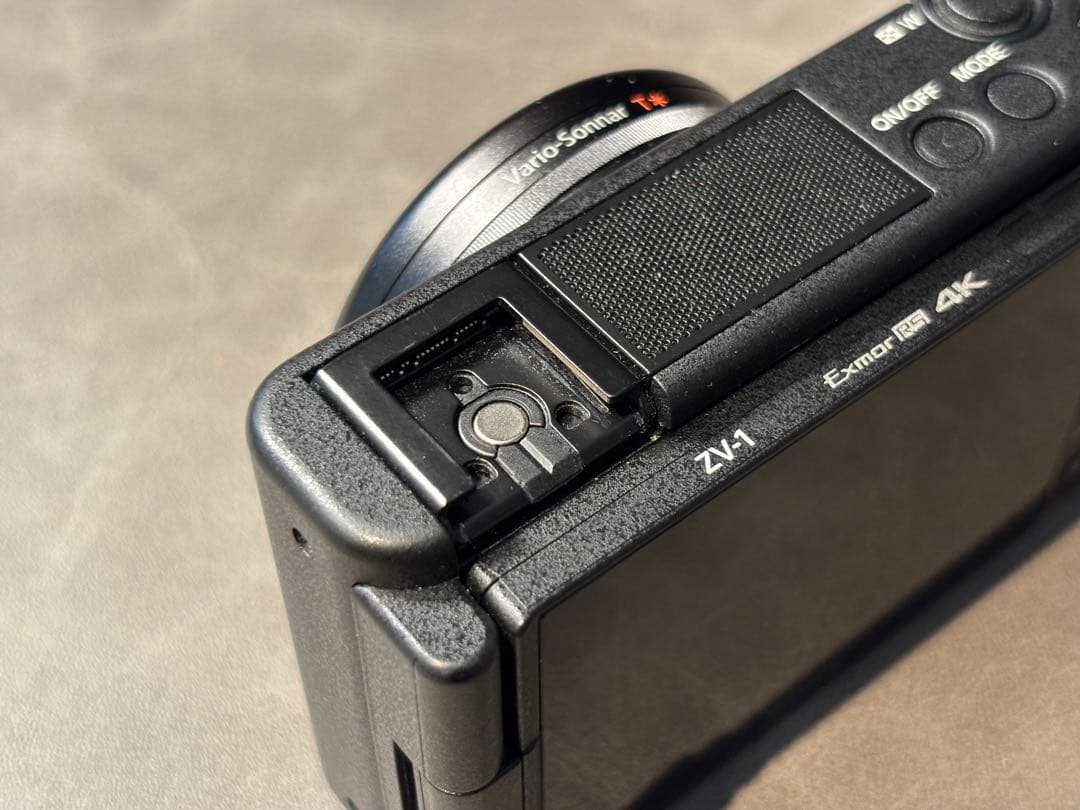 SONY VLOGCAM ZV-1 SMALLRIGウッドグリップ付