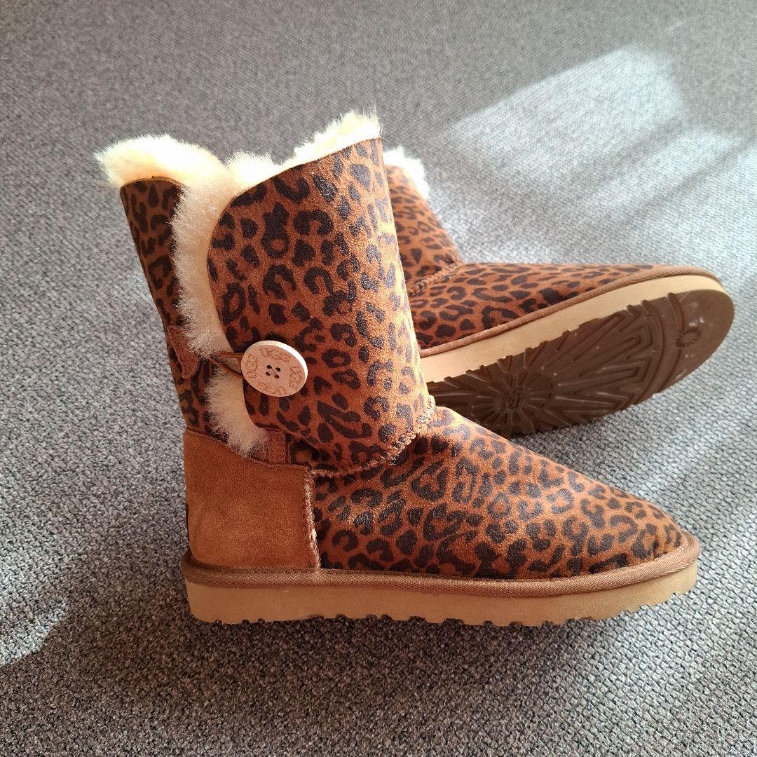 UGG ヒョウ柄 ムートンブーツ