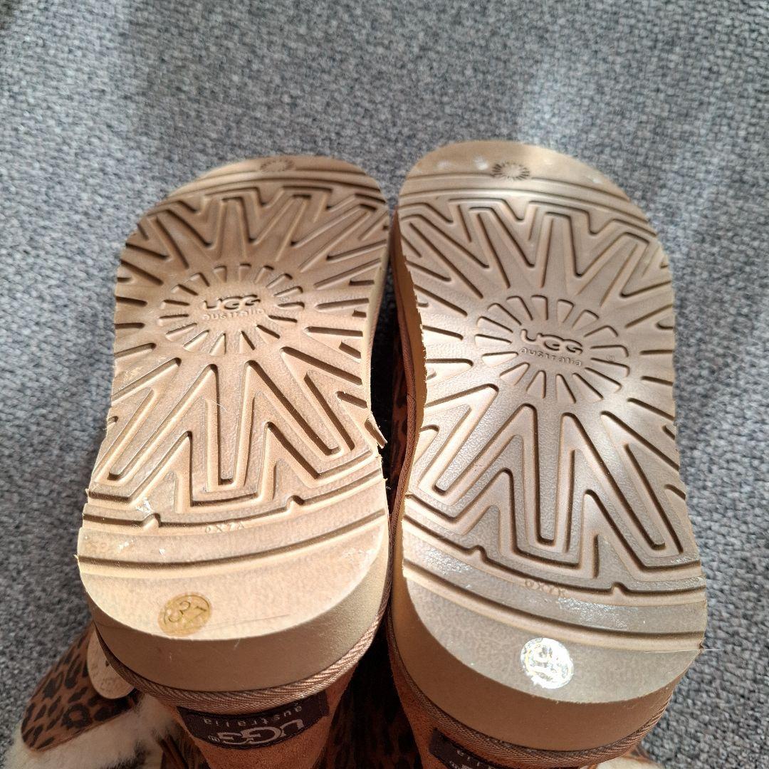 UGG ヒョウ柄 ムートンブーツ