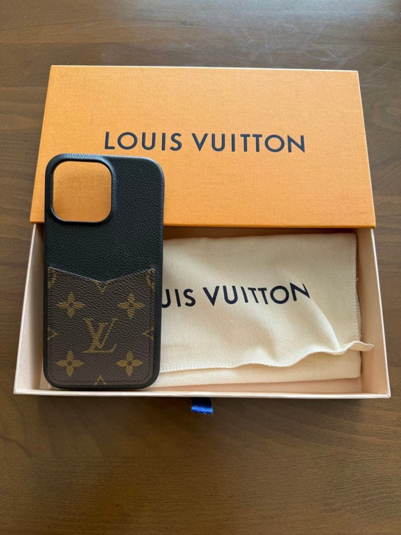 ルイヴィトンiPhone15Pro MAXモノグラム