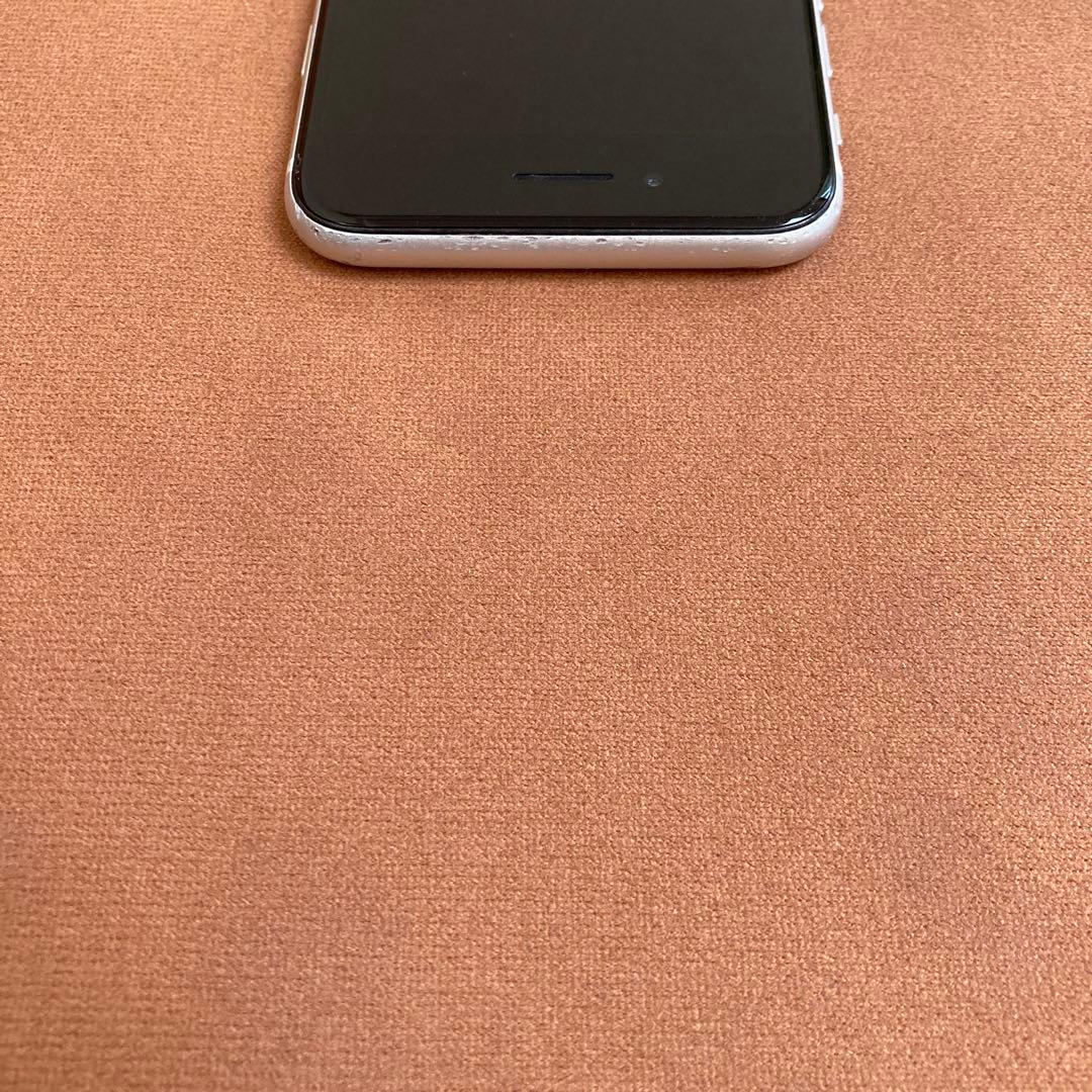 314【早い者勝ち】iPhoneSE2 第2世代 64GB SIMフリー☆