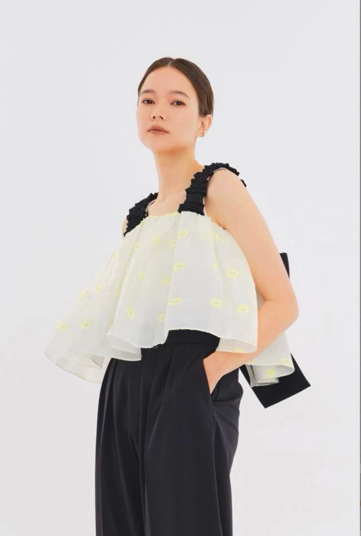 極美品＊shiroconマーガレットバックリボンキャミ【2024SM yori