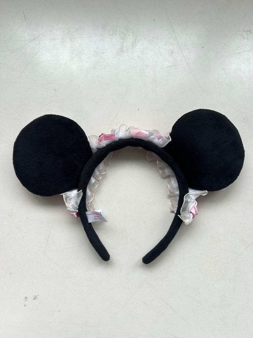 ディズニー　カチューシャ　ピンク　薔薇