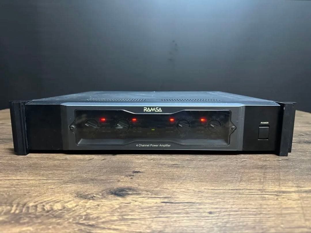 Panasonic RAMSA 4chデジタルパワーアンプ WP-D204