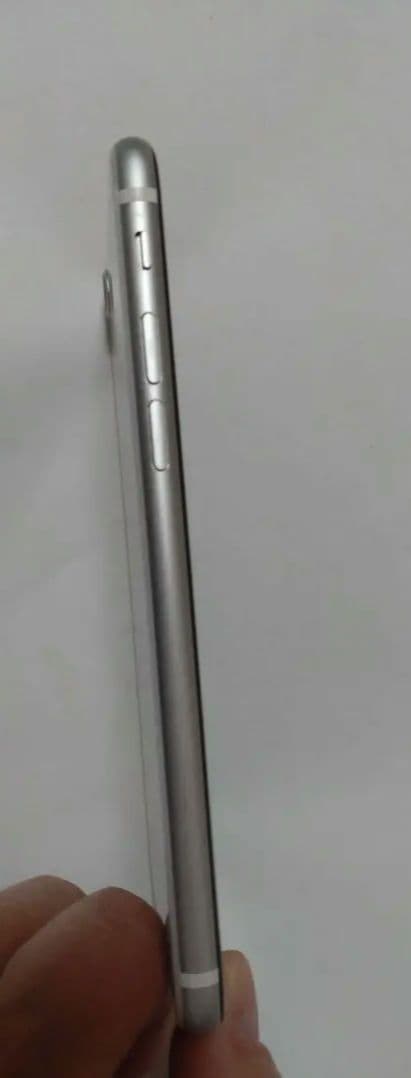 iPhone SE (第2世代) ホワイト256GB　wifi機能不可