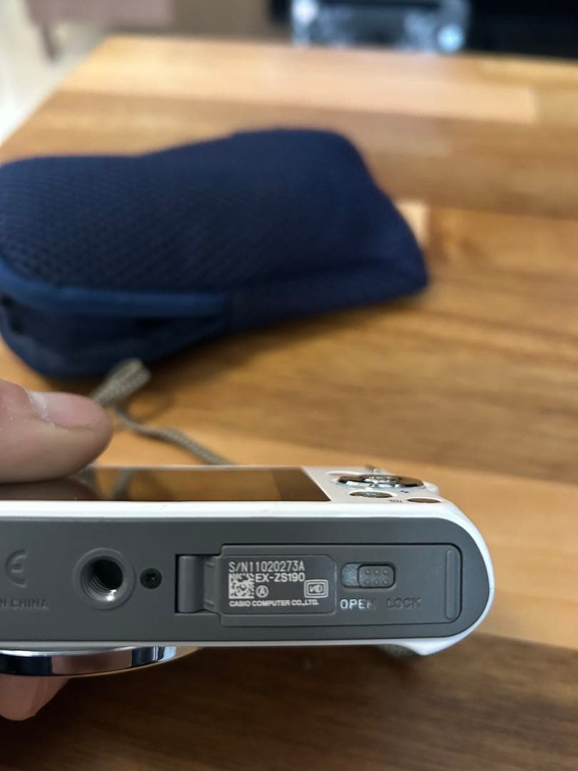 CASIO EXILIM EXZS190 デジタルカメラ