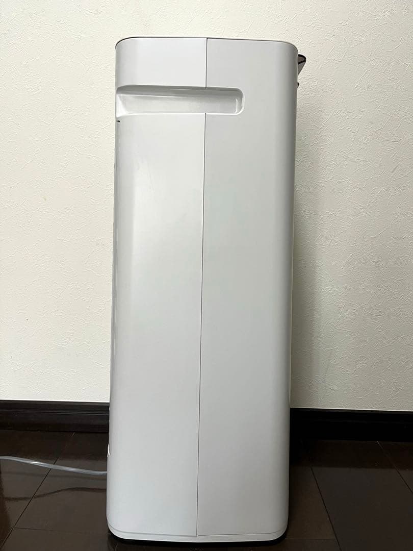 【最終値下げ】シャープ 加湿空気清浄機 KI-LS40-W