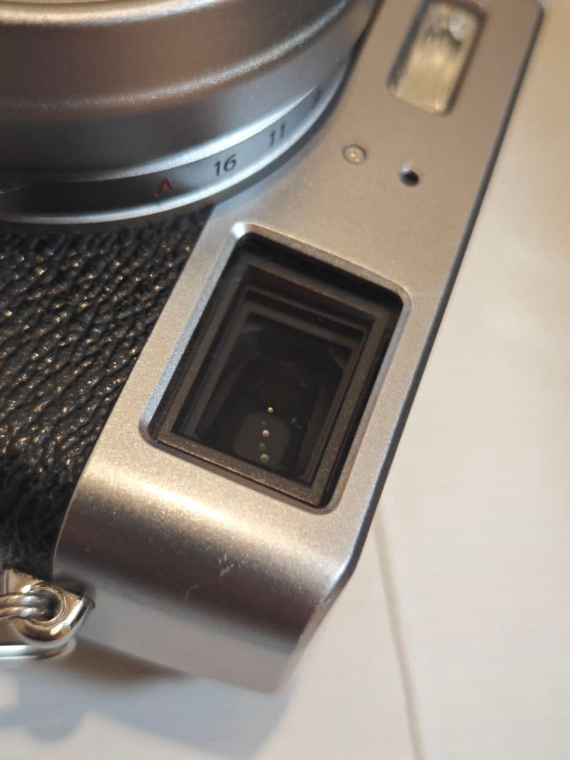 【美品、純正予備バッテリー付き】Fujifilm X100T　デジタルカメラ