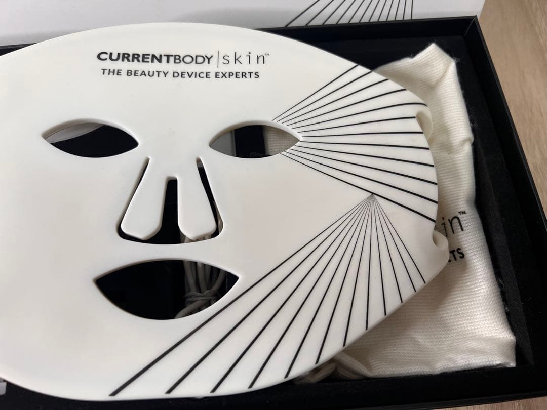 さ*な様 CURRENTBODY skin LED LIGHT THERAPY