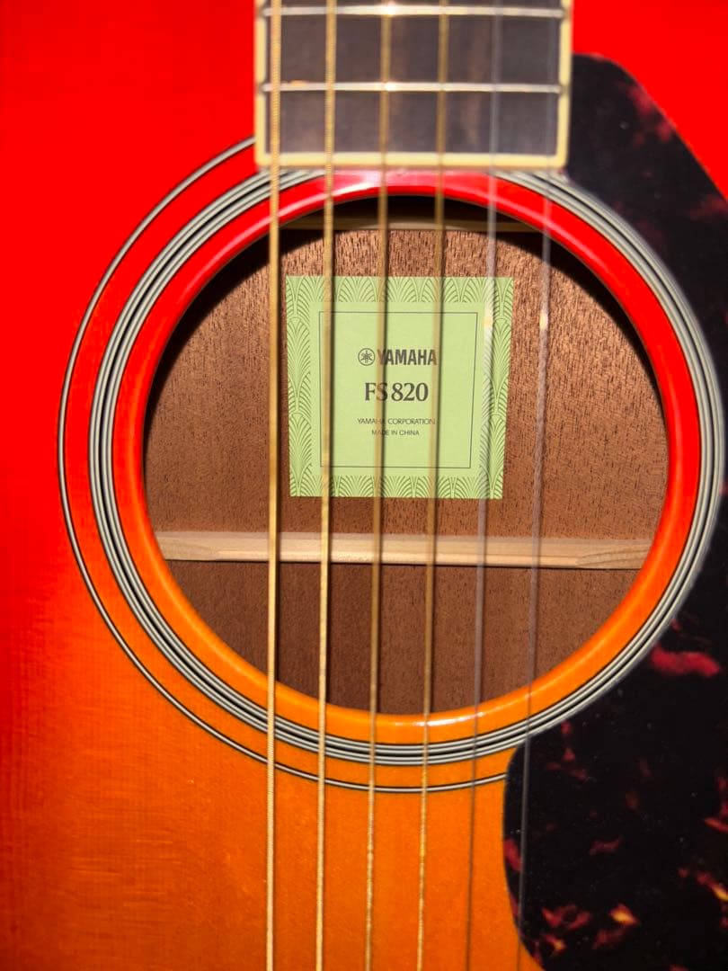 anna、YAMAHA FS820 アコースティックギター