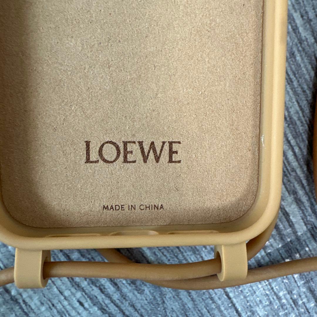 ロエベ　LOEWE iPhone14 PROMAX ケース ベージュ