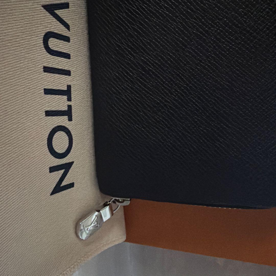 ルイヴィトン　タイガ　長材財布