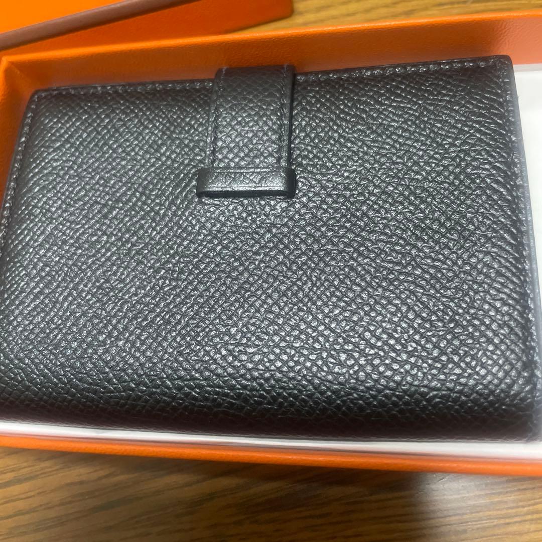 (1／10出品終了)【美品】ベアン カードケース