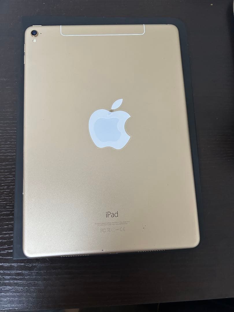 Apple iPad ゴールド pro 9.7 インチ