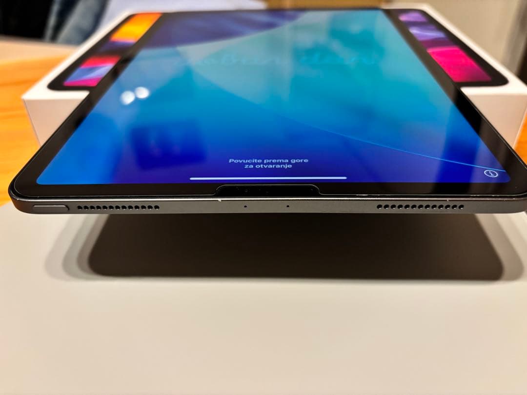 ✨美品✨iPad Pro第2世代11インチ128GB WiFiスペースグレイ