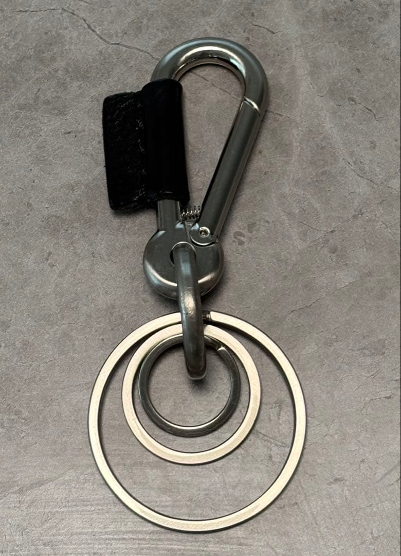 【週末限定SALE！早い者勝ち！】エンダースキーマ　カラビナ　キーリング　レザー