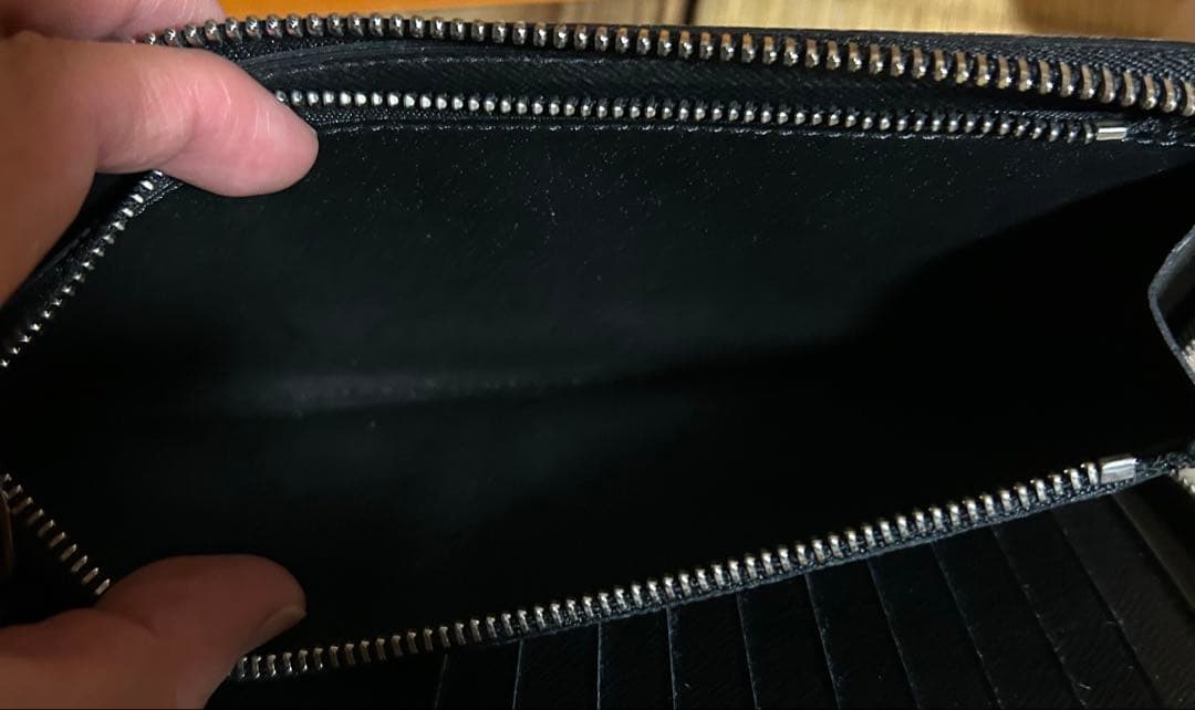 ルイ・ヴィトン　VERT TAIGA