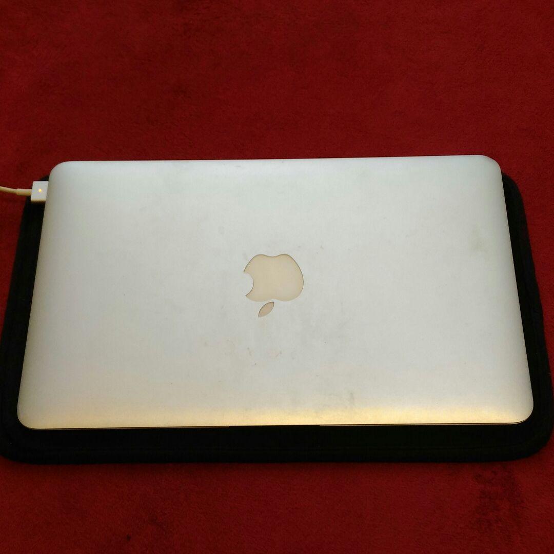 Macbook air 11inch 2012　お値下げしました。