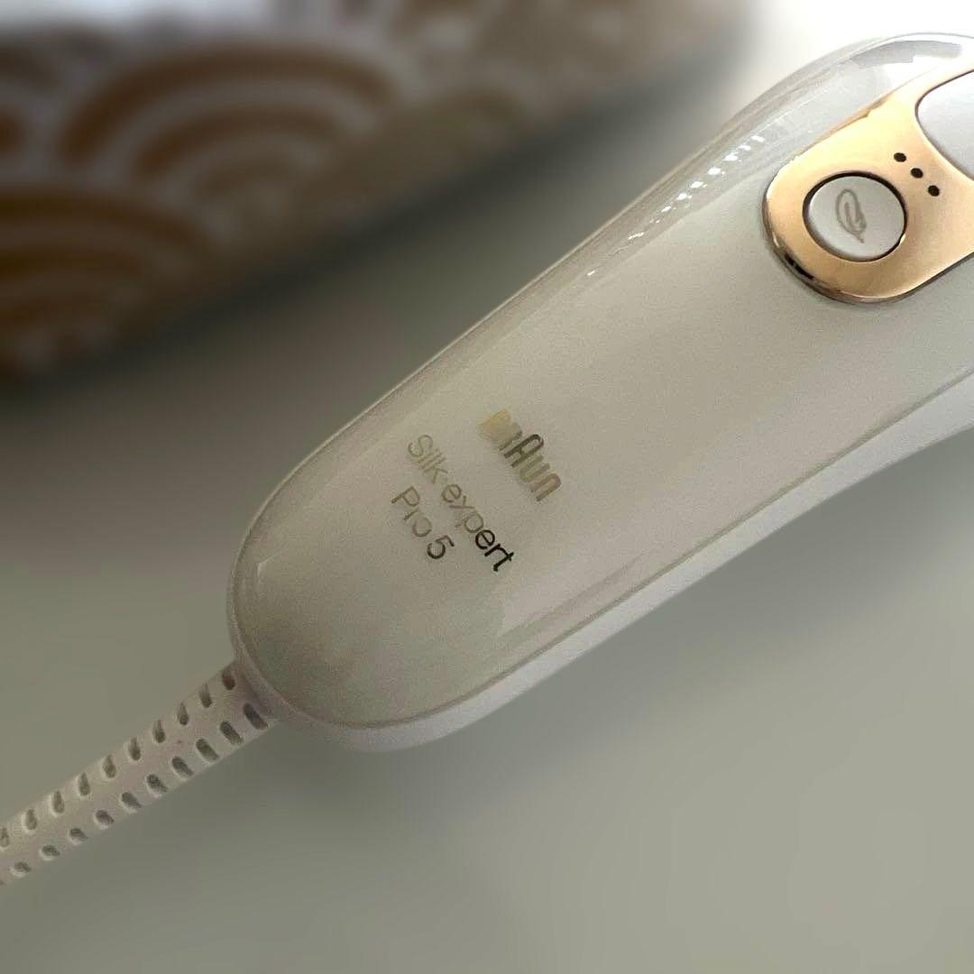 BRAUN 光美容器　Silk expert Pro5 シルクエキスパート