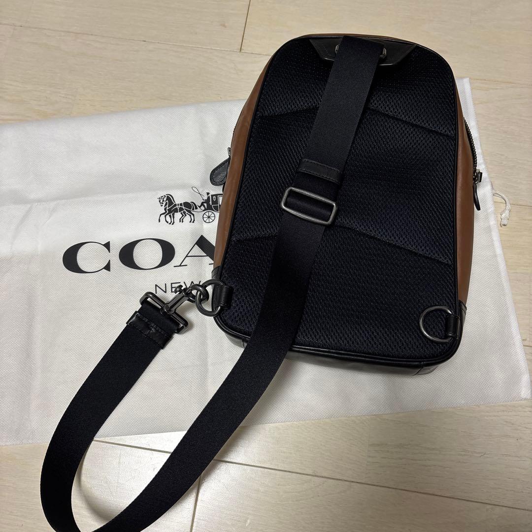 COACH メンズ　ボディバック　茶色 匿名配送