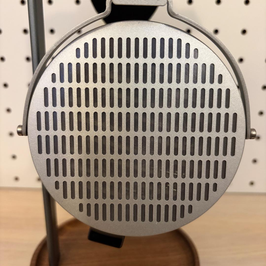 水月雨 Moondrop 大都会 - Cosmo