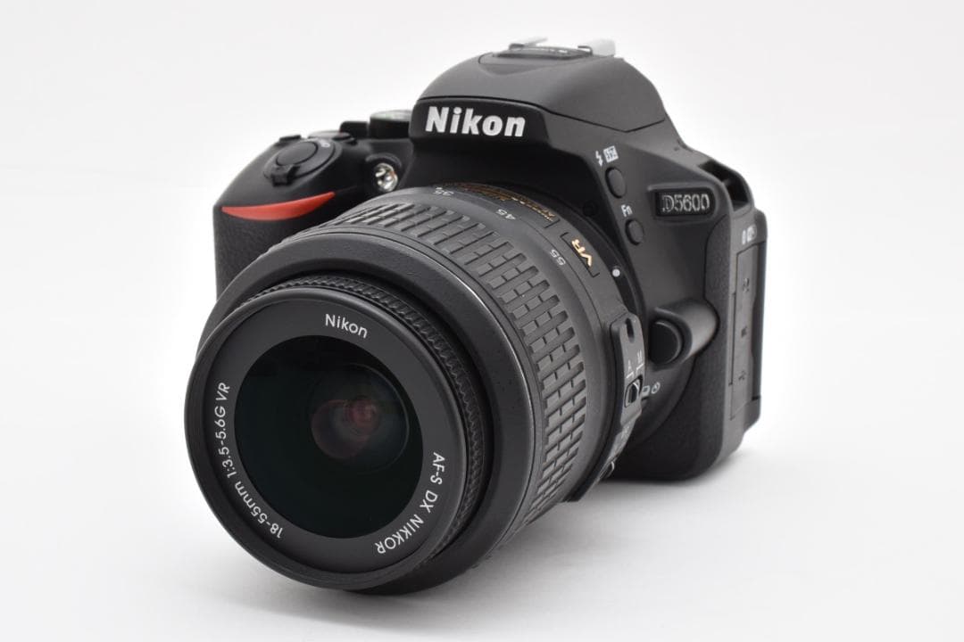 ショット数6976枚■美品■Nikon D5600 レンズキット