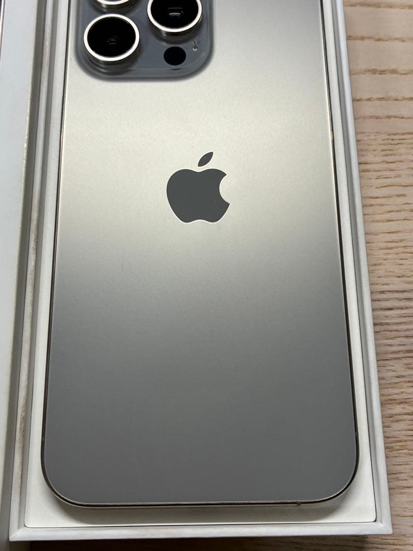 iPhone 15 Pro Max 256GB ナチュラルチタニウム