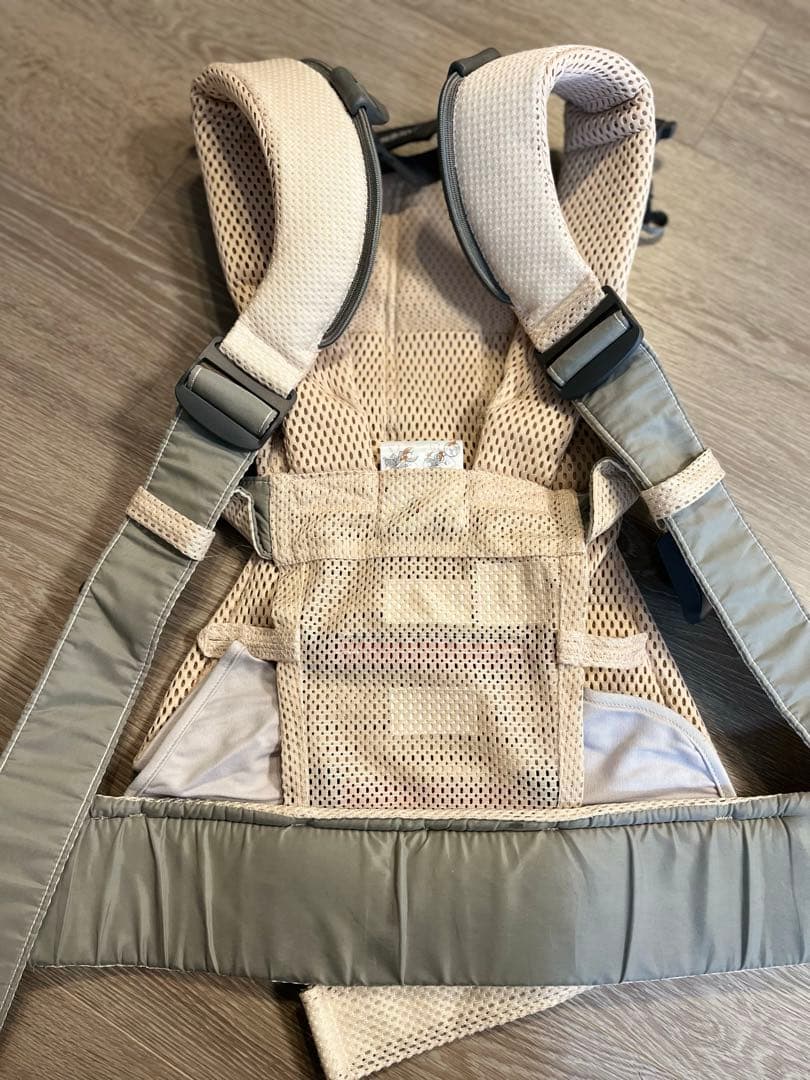 【美品✨】ベビービョルンBaby Carrier One Air パーリーピンク