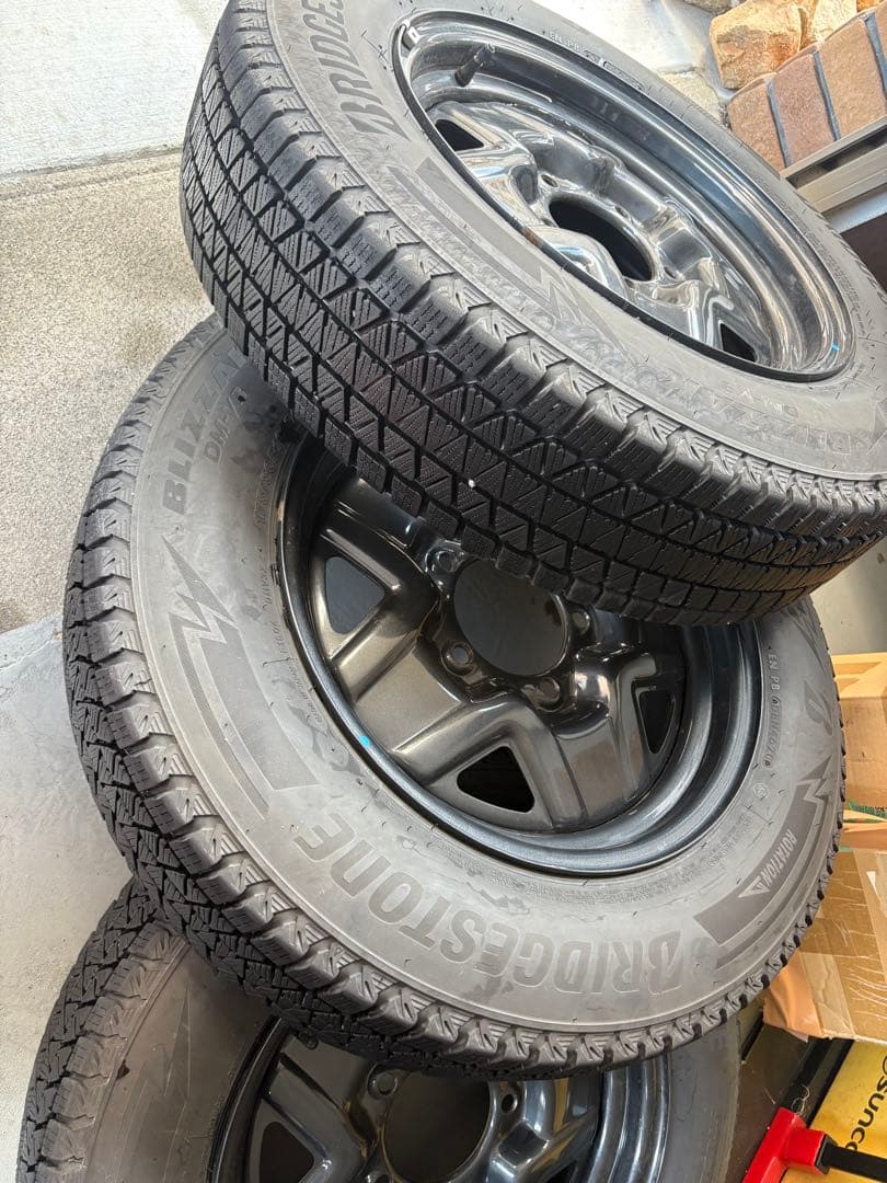 ☆ブリヂストン　ブリザックDM-V3 ジムニーJB64純正ホイール 4本セット