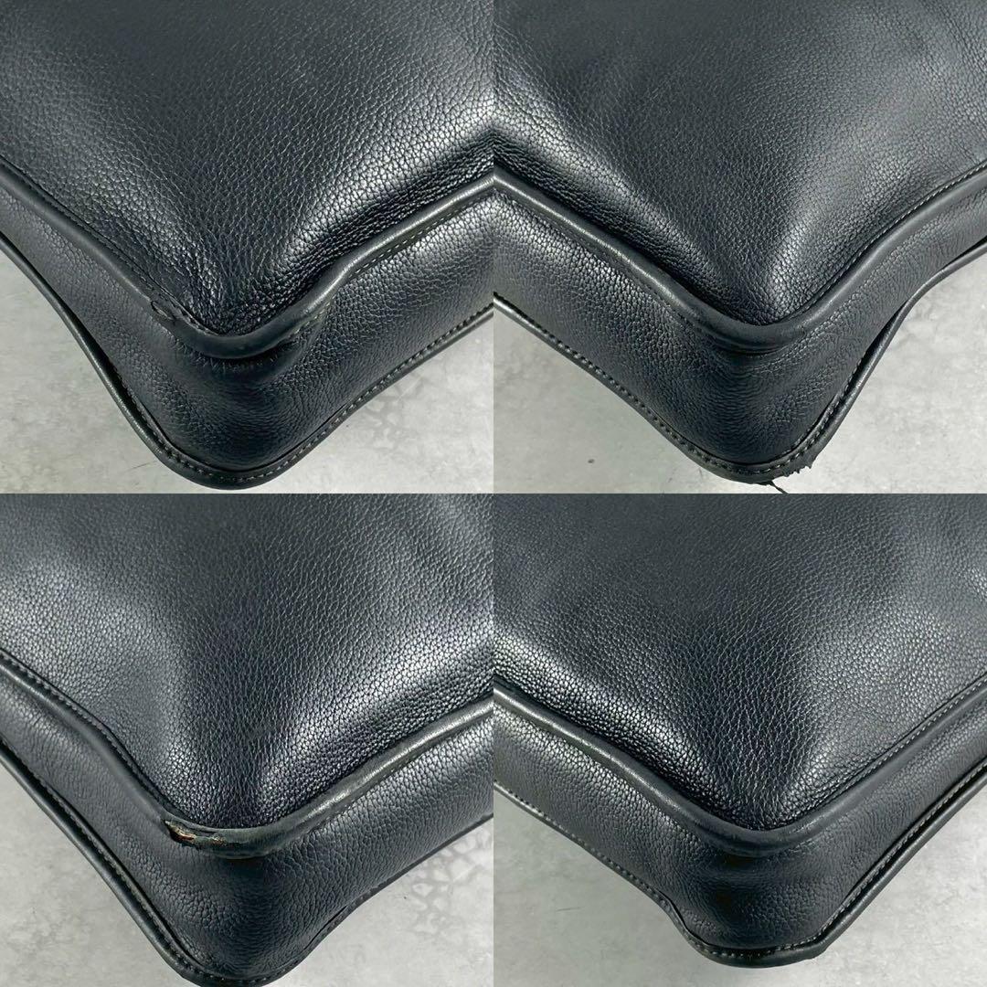 ロエベ　アナグラム　ビジネスバッグ　レザー　ブラック　ロゴ