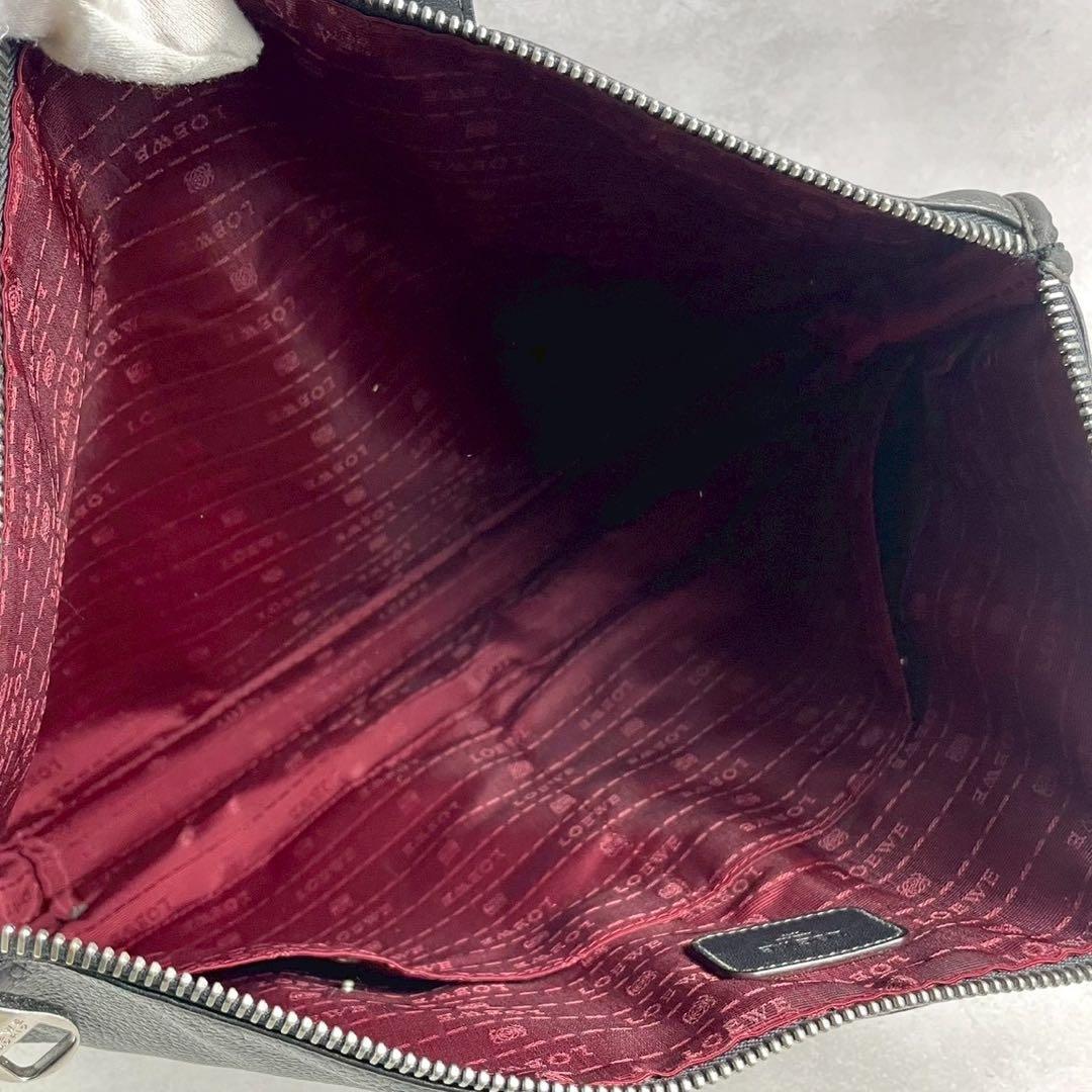 ロエベ　アナグラム　ビジネスバッグ　レザー　ブラック　ロゴ