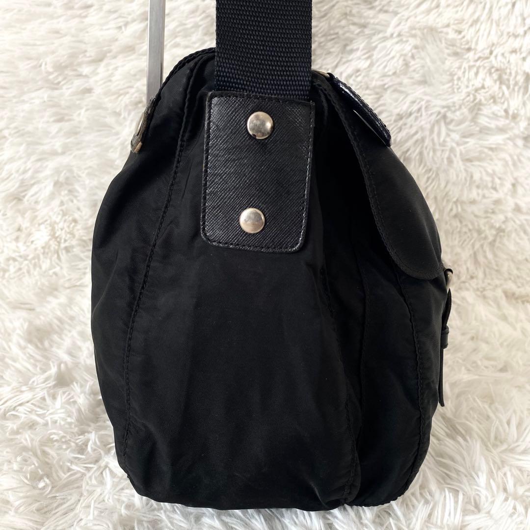 PRADA プラダ メッセンジャーバッグ 三角ロゴ ナイロン ブラック 白タグ