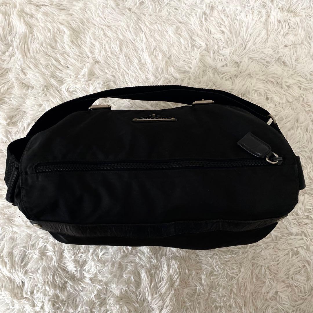 PRADA プラダ メッセンジャーバッグ 三角ロゴ ナイロン ブラック 白タグ