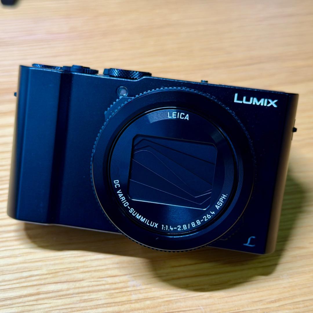 【新同品】LUMIX LX9 ブラック　グリップ付き