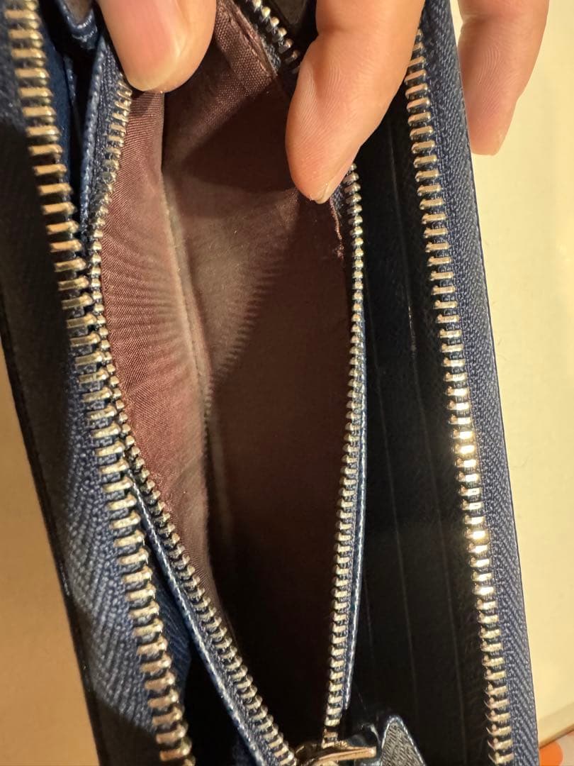 ブルガリ　長財布　ブルーネイビー