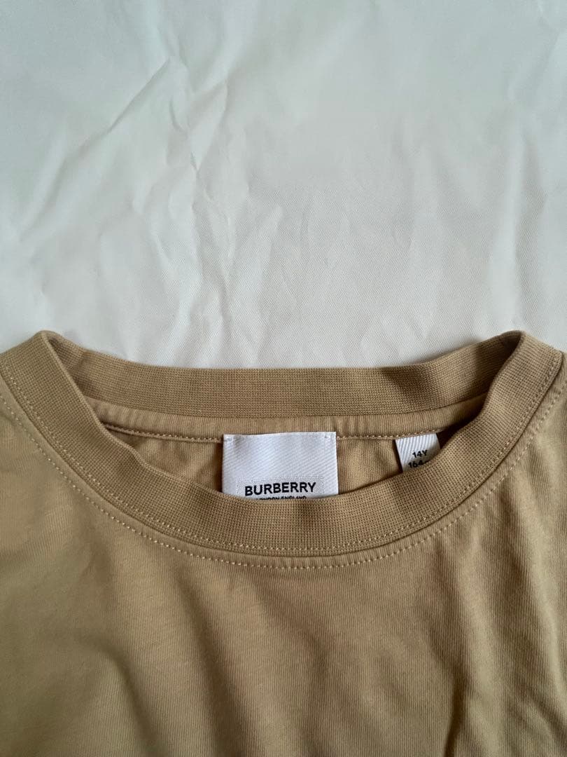 Burberry バーバリー　キッズ　Tシャツ　14y