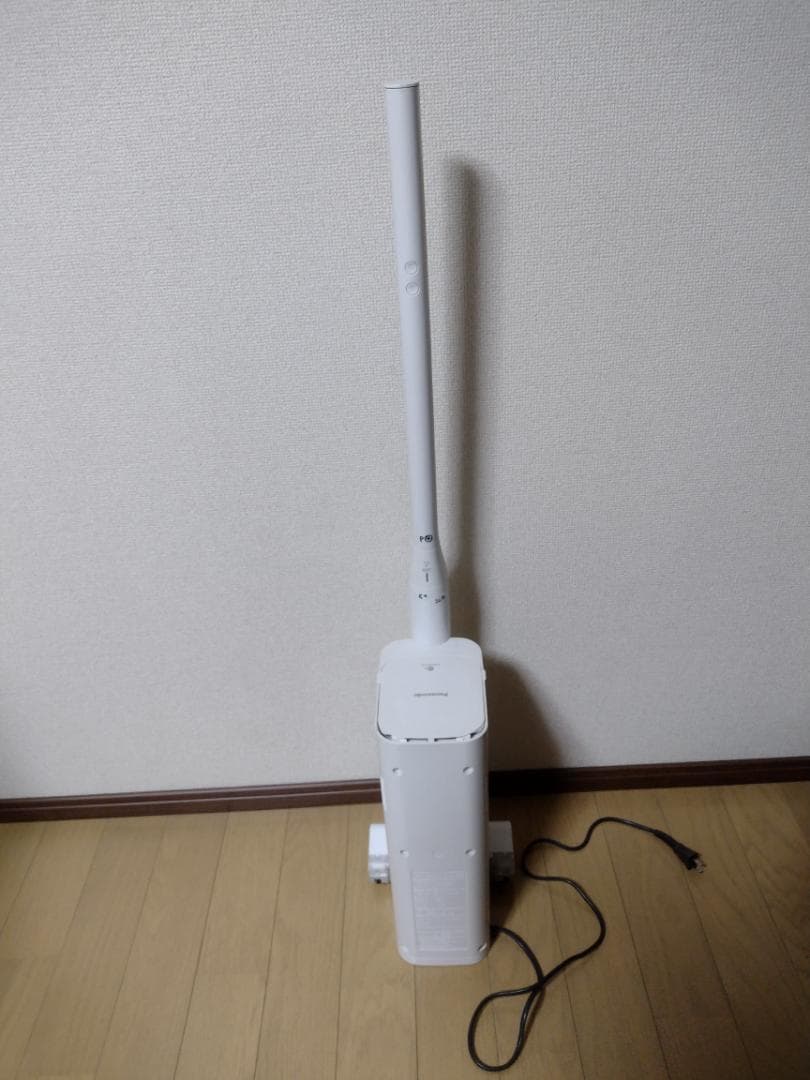 パナソニック★掃除機★MC-NS10K★2022年製★バッテリー新品と同等★4