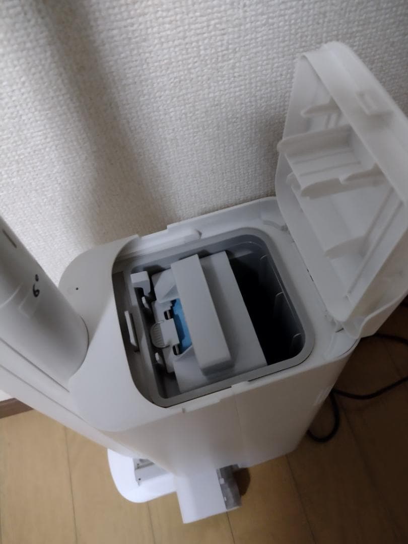 パナソニック★掃除機★MC-NS10K★2022年製★バッテリー新品と同等★4