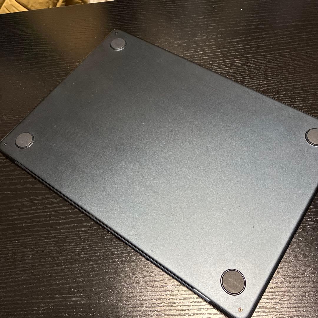 Apple MacBook Air (M3, 16GB) 13.6インチ