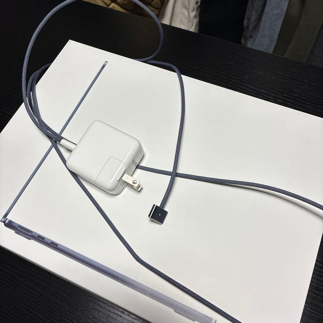 Apple MacBook Air (M3, 16GB) 13.6インチ