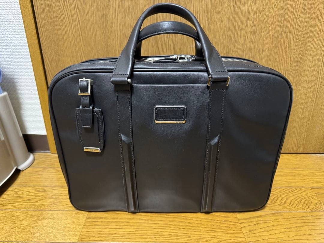 【ほぼ未使用】TUMI JARVIS デラックス・ラップトップ・ブリーフ レザー