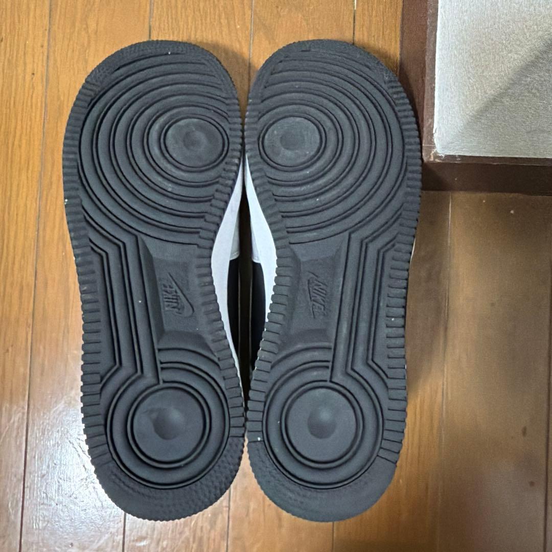 【モグモグ】美品！Nike Air Force 1 シルバースネーク