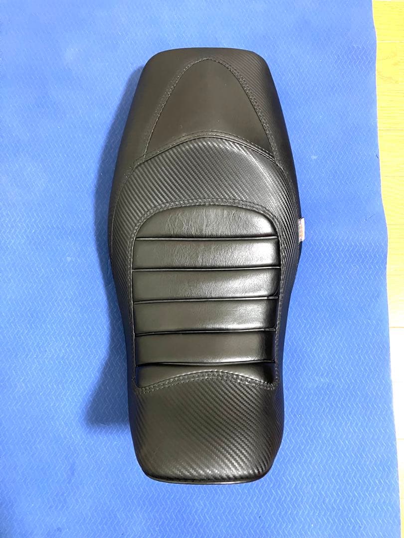 ノイワットダン　HONDA ホンダ　グロム　シート　JC61前期