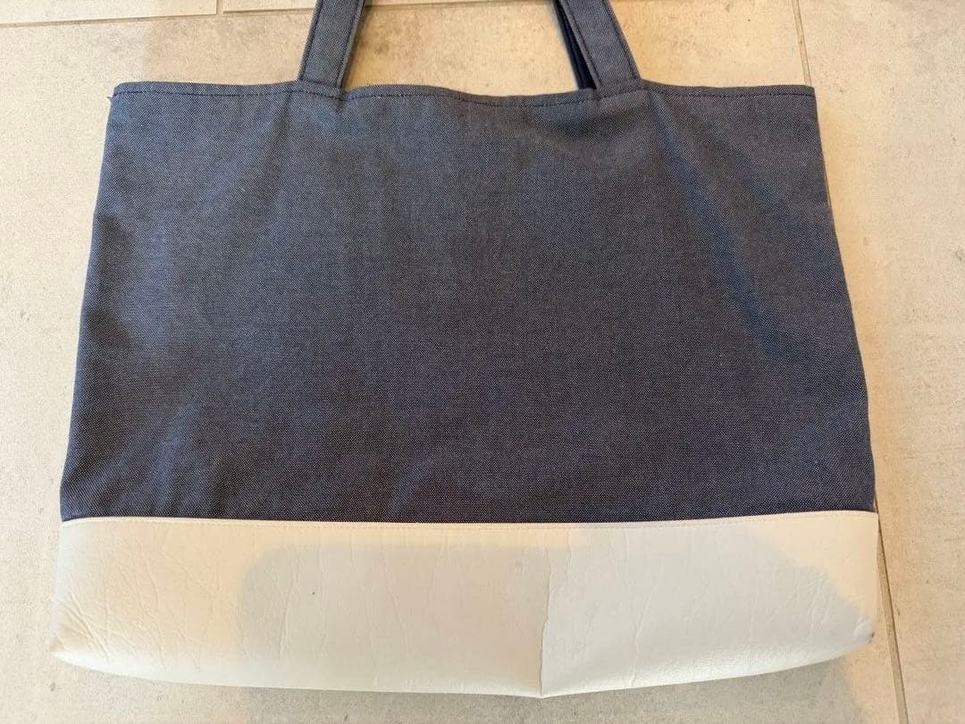 ファミリア×ジブリコラボ　となりのトトロ　木の上のトトロのデニムバッグ