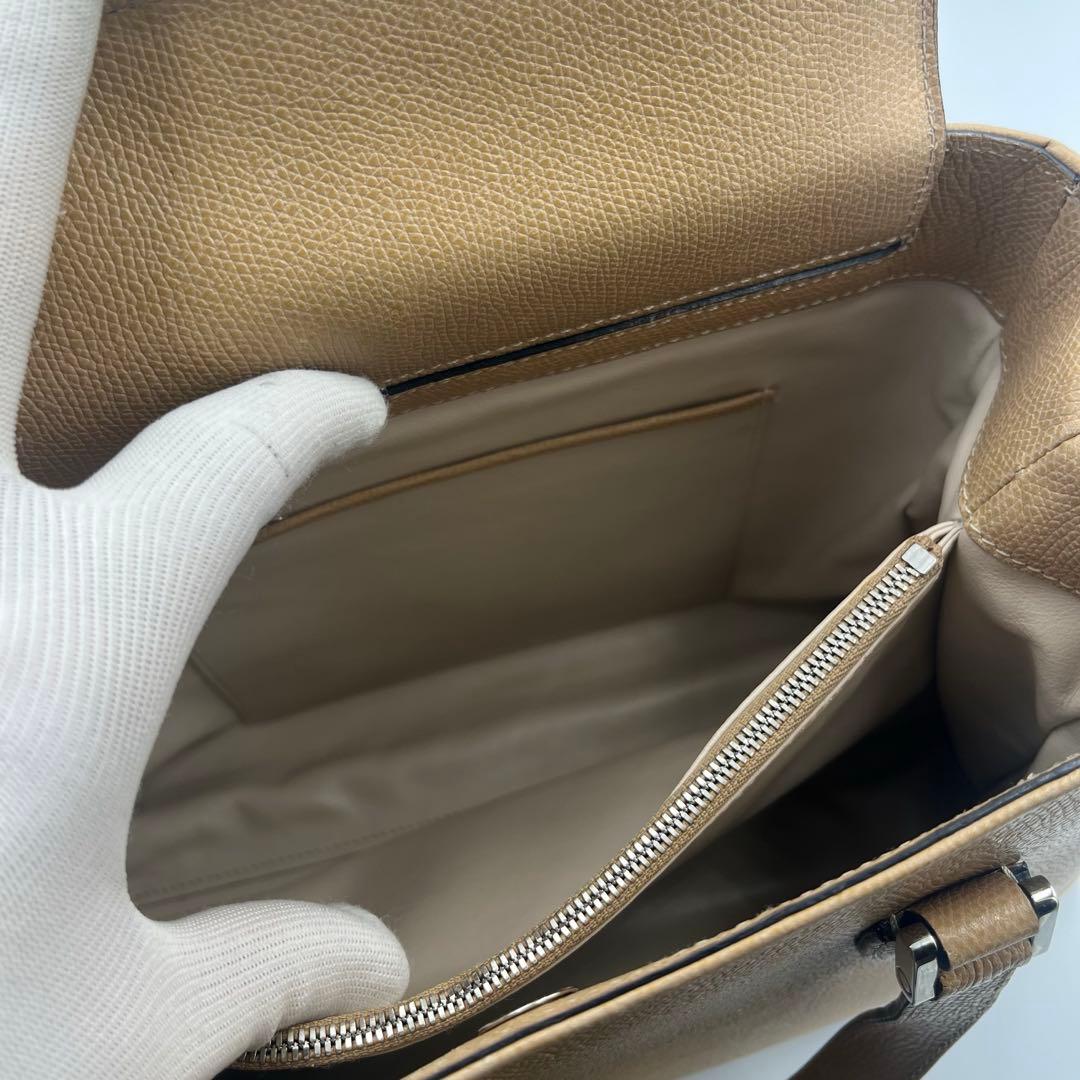 【人気】Valextra ハンドバッグ ベージュ 保存袋付き　小ぶりサイズ