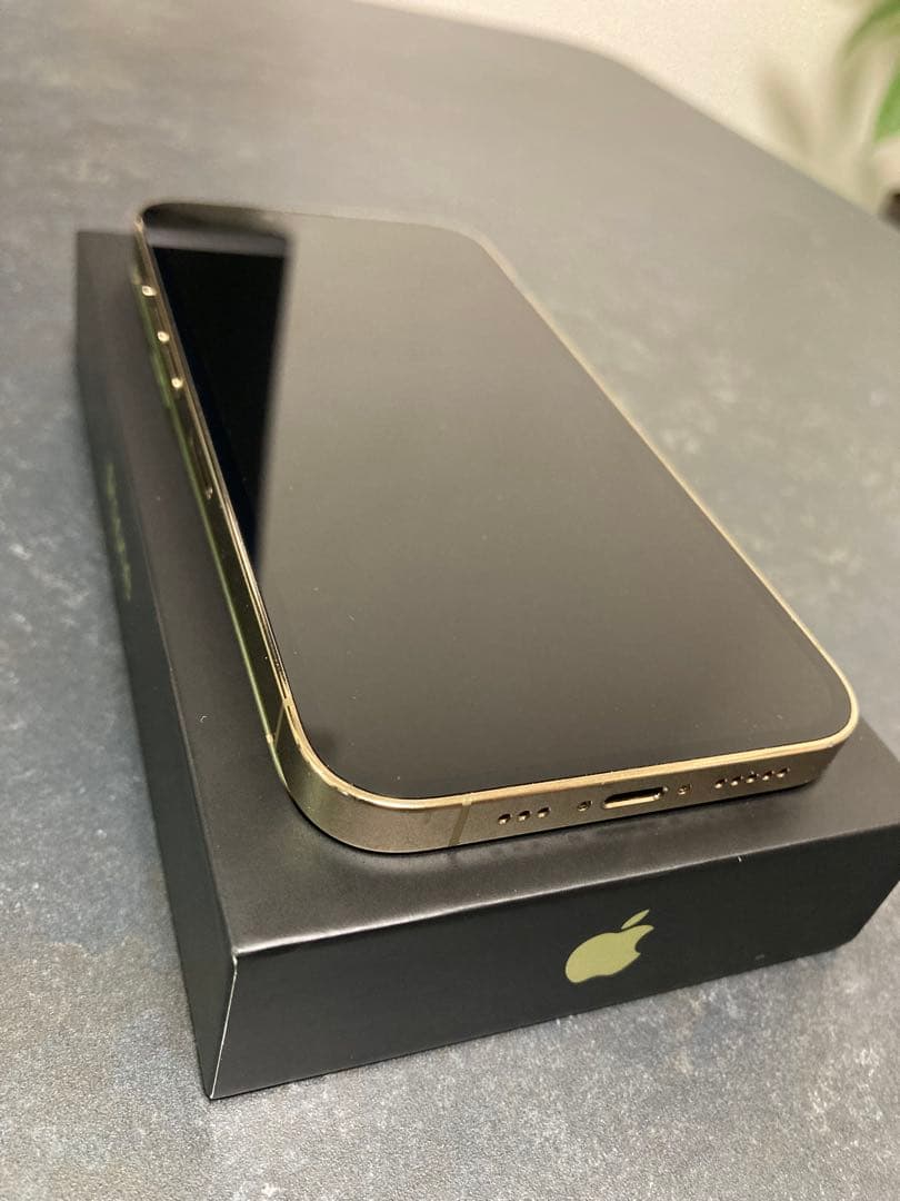 【美品】Apple iPhone13 Pro 128GB SIMフリー　ゴールド