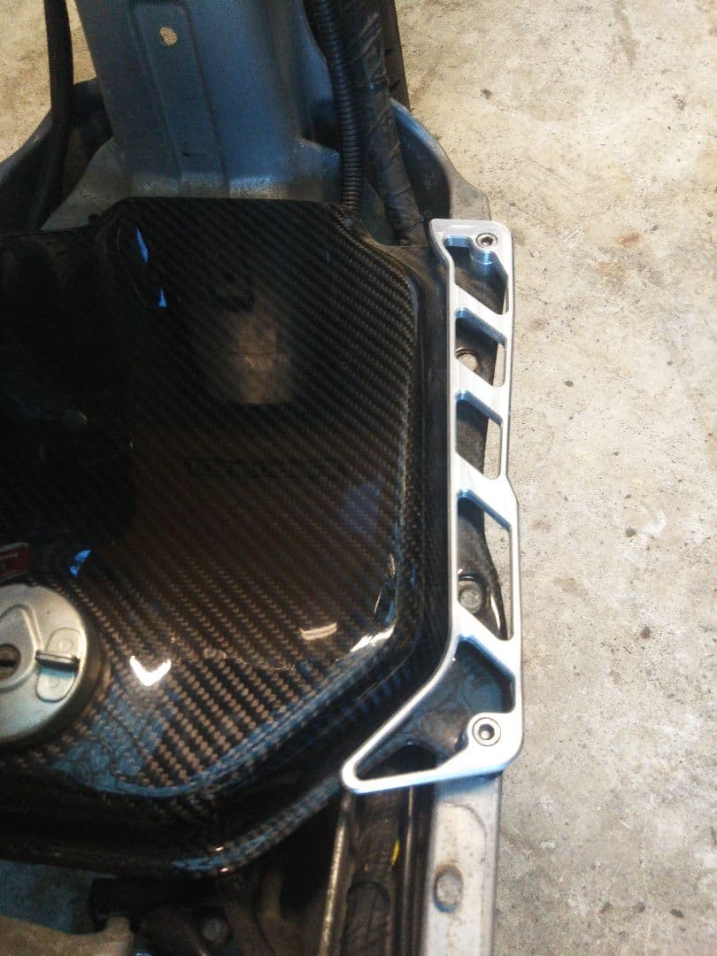 ズーマーのアルミ部品 中古