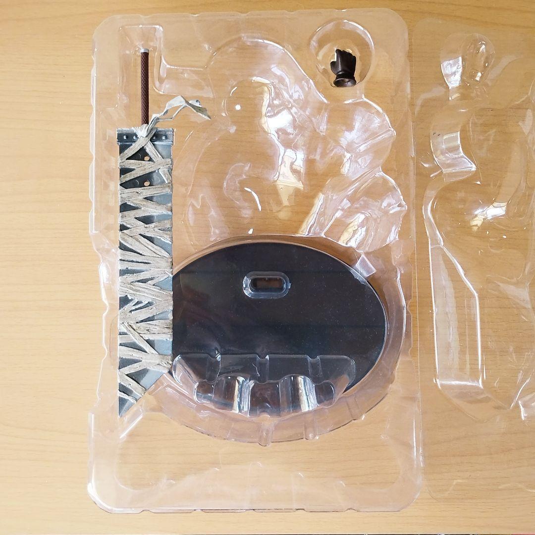 プレイアーツ クラウド キングダムハーツ ファイナルファンタジー