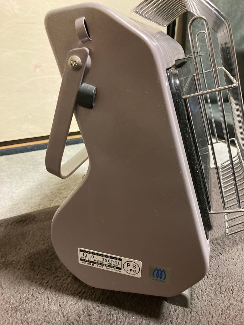 イワタニ　カセットガス式ストーブ